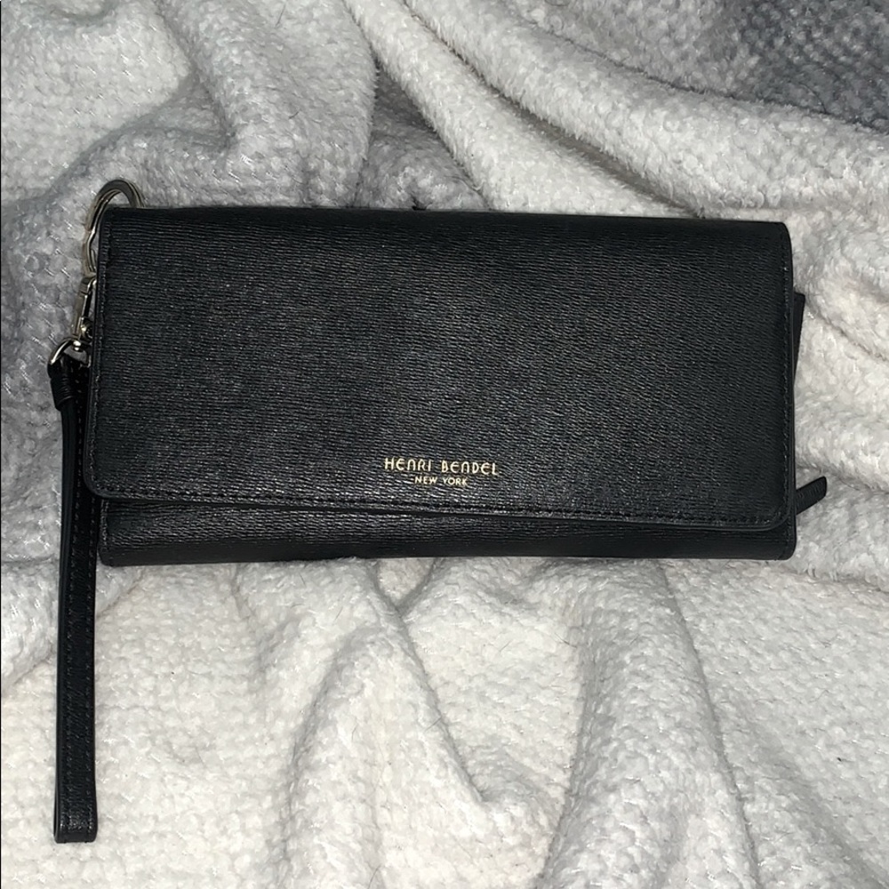 Henri Bendel Uptown Out and About Organizer Wallet